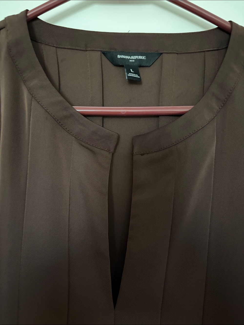 Banana Republic Chocolate Brown Long-Sleeve Split-Neck Blouse - Picture 2 of 6